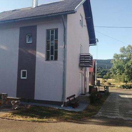 דירות Vrhovine House Natali מראה חיצוני תמונה