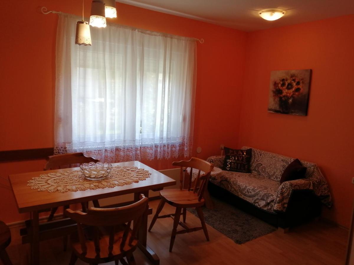 דירות Vrhovine House Natali מראה חיצוני תמונה