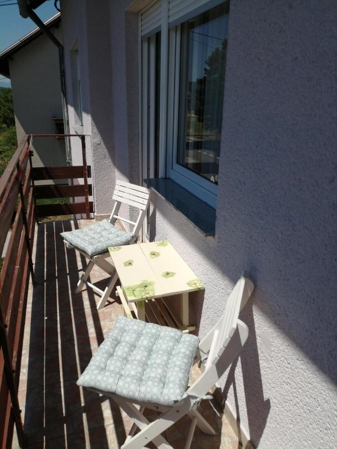 דירות Vrhovine House Natali מראה חיצוני תמונה