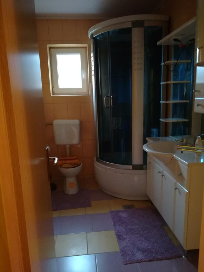 דירות Vrhovine House Natali מראה חיצוני תמונה