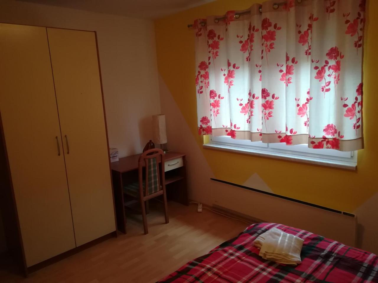 דירות Vrhovine House Natali מראה חיצוני תמונה